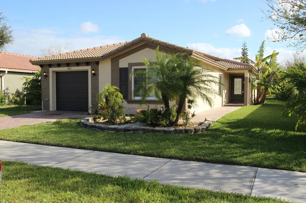 1976 SW Providence Place Port St Lucie FL 34953