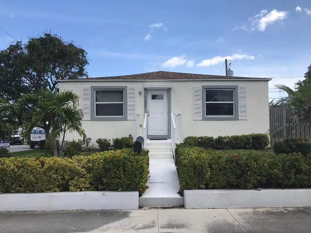 1230 N A Street Lake Worth Beach FL 33460