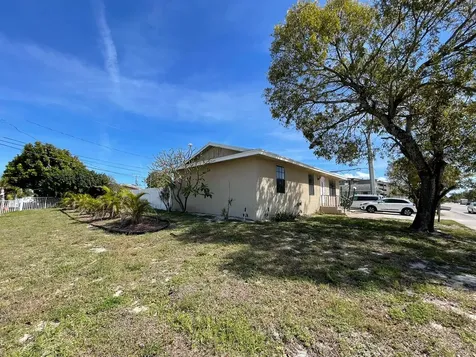 10 E Gateway Boulevard Boynton Beach FL 33435
