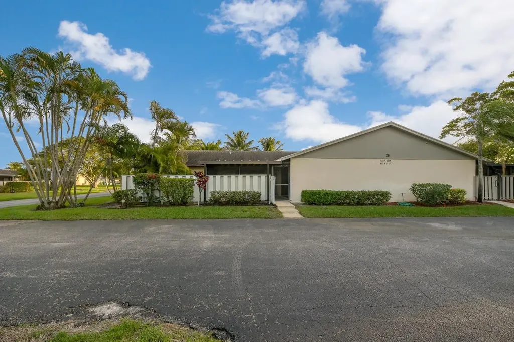 8123 Ambach Way Hypoluxo FL 33462