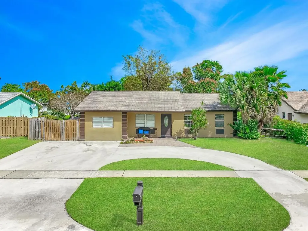 19322 Delaware Court Boca Raton FL 33434