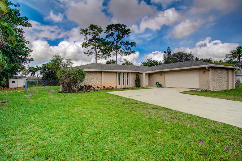 3097 Hoylake Road Lake Worth FL 33467