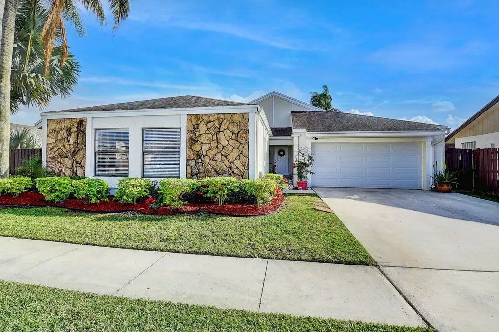 11498 Country Sound Court Boca Raton FL 33428