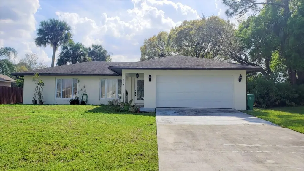 1516 SW Herder Road Port St Lucie FL 34953