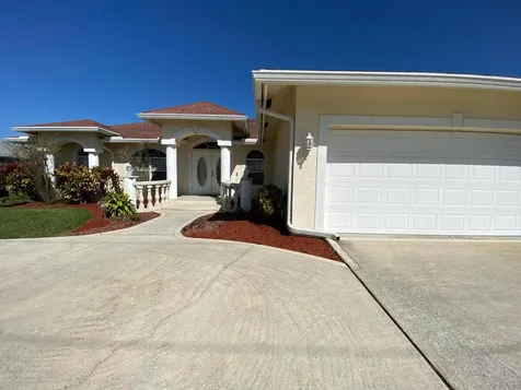 3236 SE West Snow Road Port St Lucie FL 34984