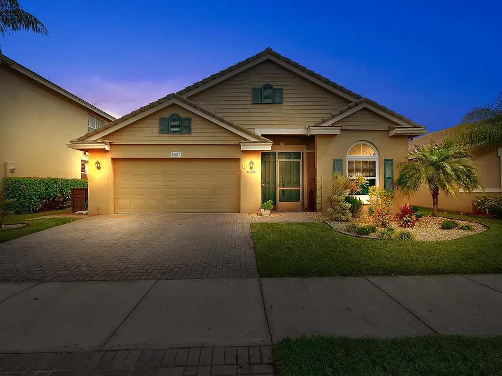 11687 SW Rowena Street Port St Lucie FL 34987