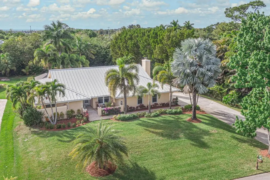 2610 SE Erickson Drive Port St Lucie FL 34984
