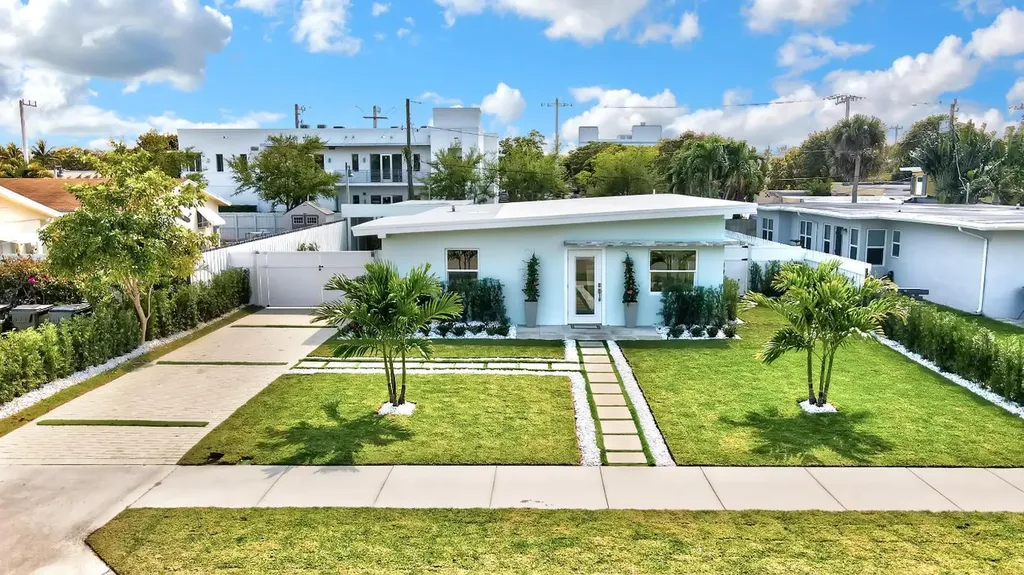 228 NE 5th Street Delray Beach FL 33444