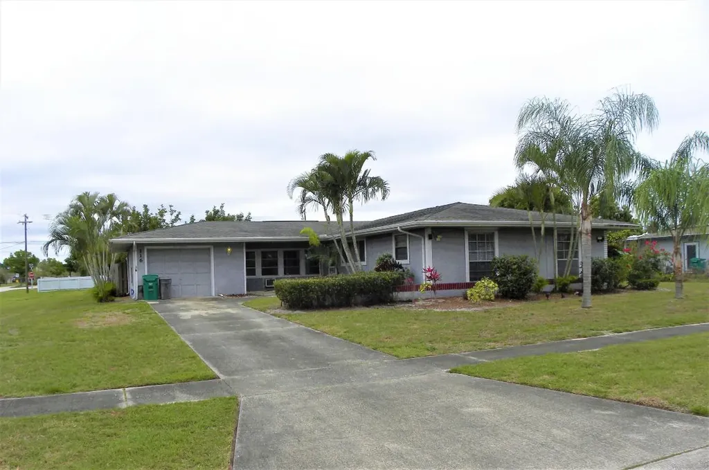 116 SE Selva Court Port St Lucie FL 34983