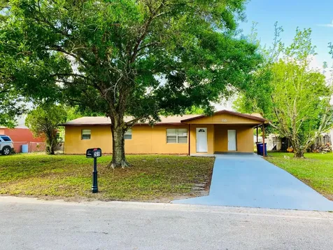 2619 S 28th Street Fort Pierce FL 34981