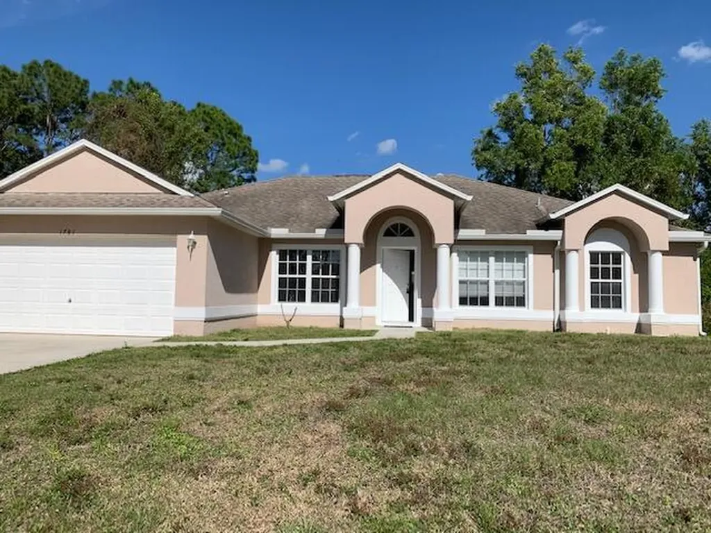 1781 SE Biddle Lane Port St Lucie FL 34983