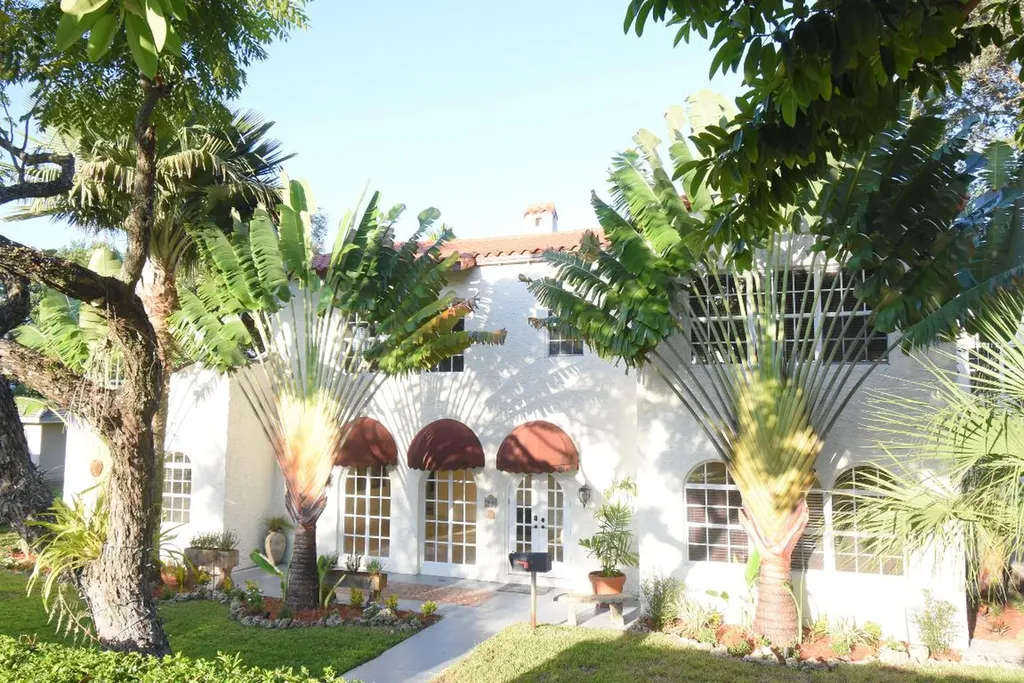 900 El Rado Street Coral Gables FL 33134