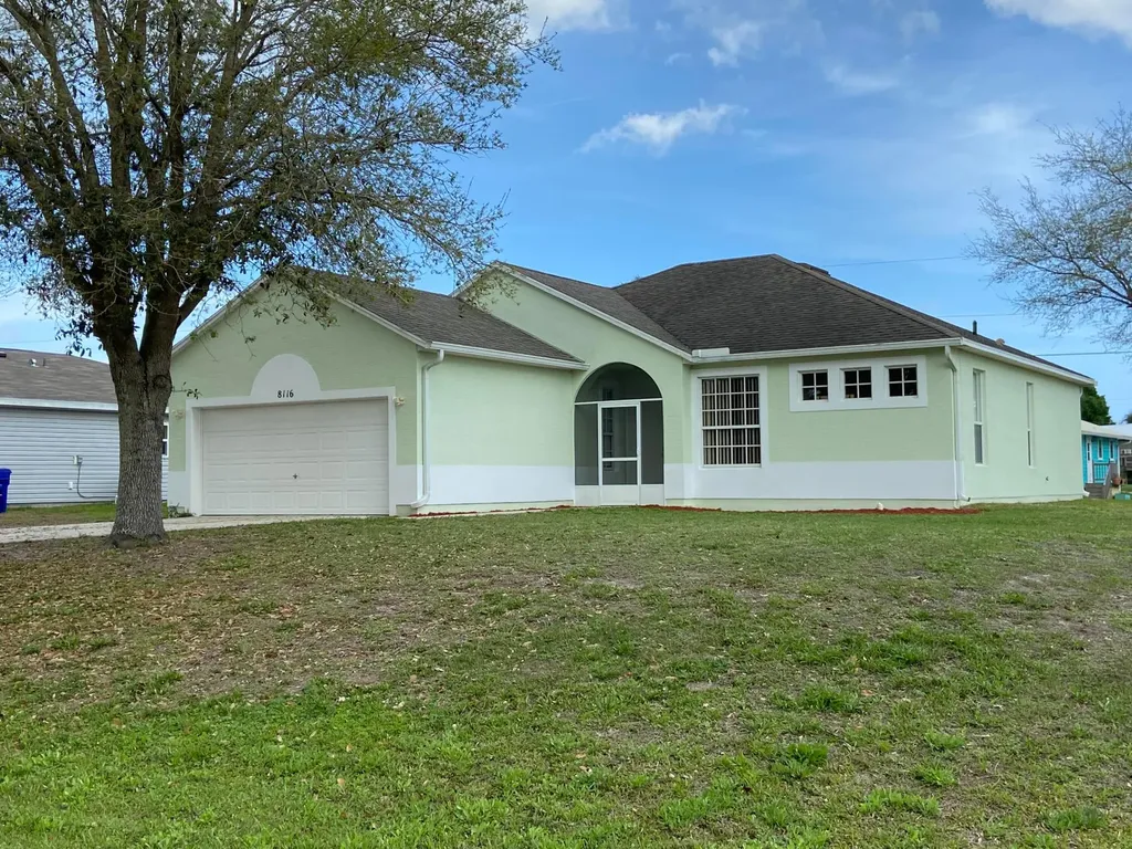 8116 102nd Court Vero Beach FL 32967