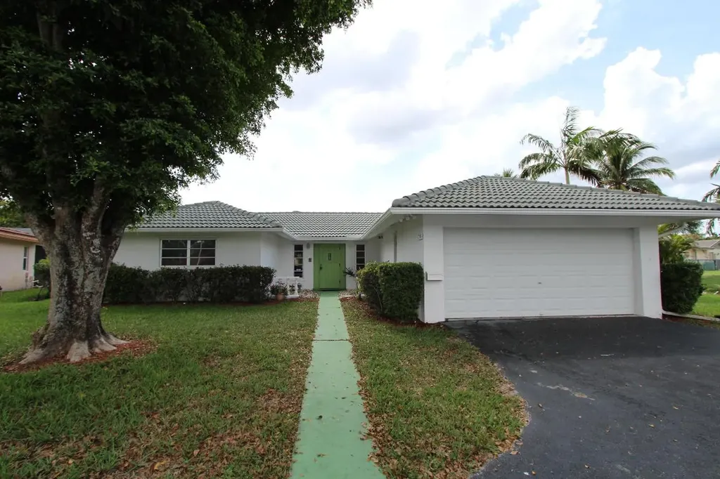 11310 NW 37th Court Coral Springs FL 33065