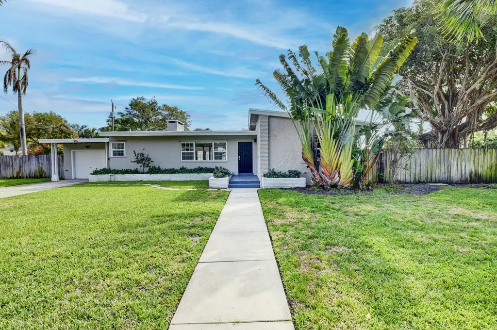 905 N Swinton Avenue Delray Beach FL 33444