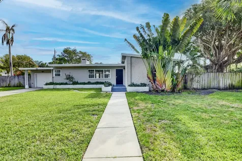 905 N Swinton Avenue Delray Beach FL 33444