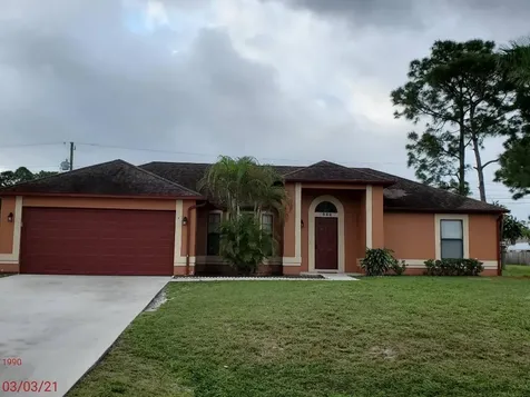 1352 SW Halford Avenue Port St Lucie FL 34953