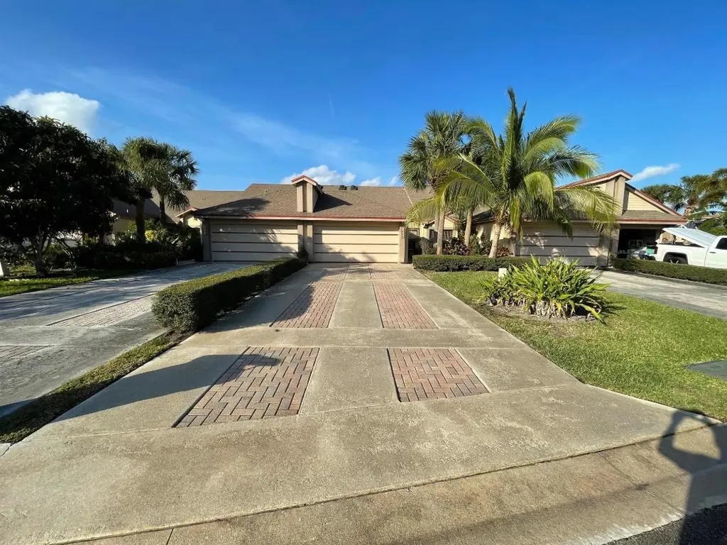 1008 Landings Boulevard Greenacres FL 33413