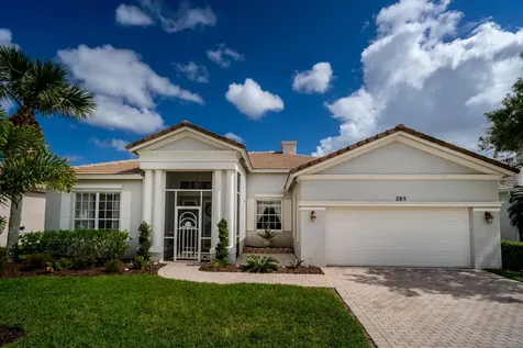285 SW Lake Forest Way Port St Lucie FL 34986