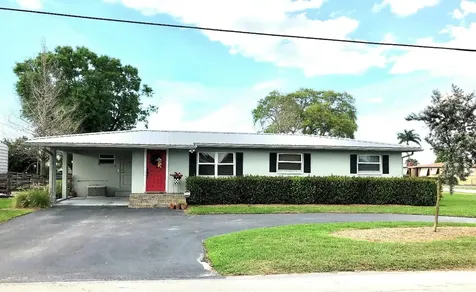 200 NE 3rd Street Belle Glade FL 33430