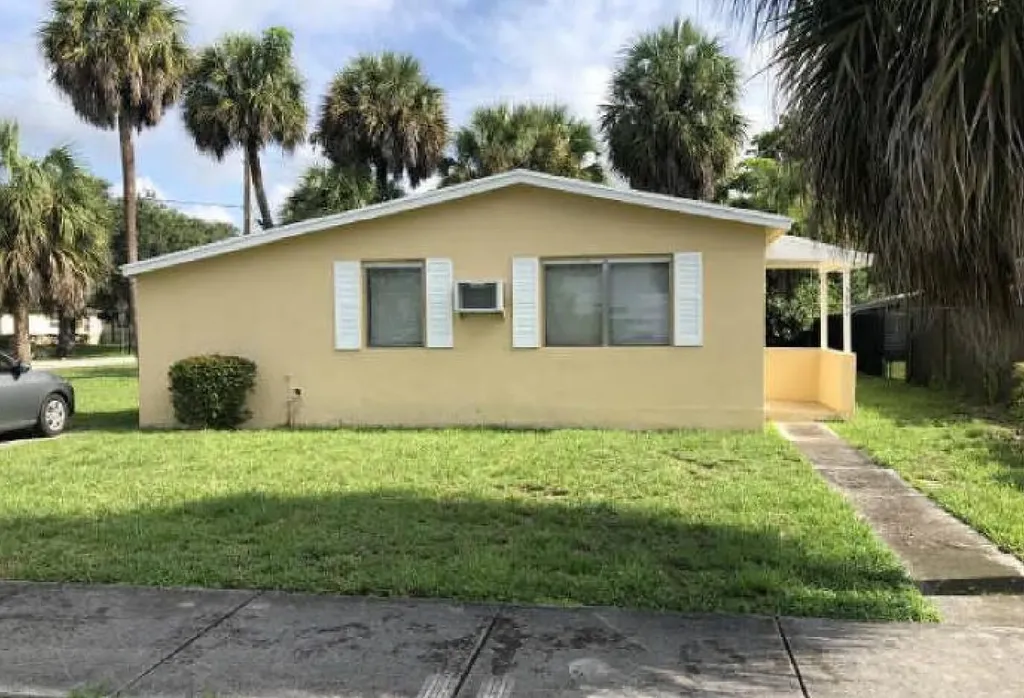 3391 NW 8th Court Lauderhill FL 33311