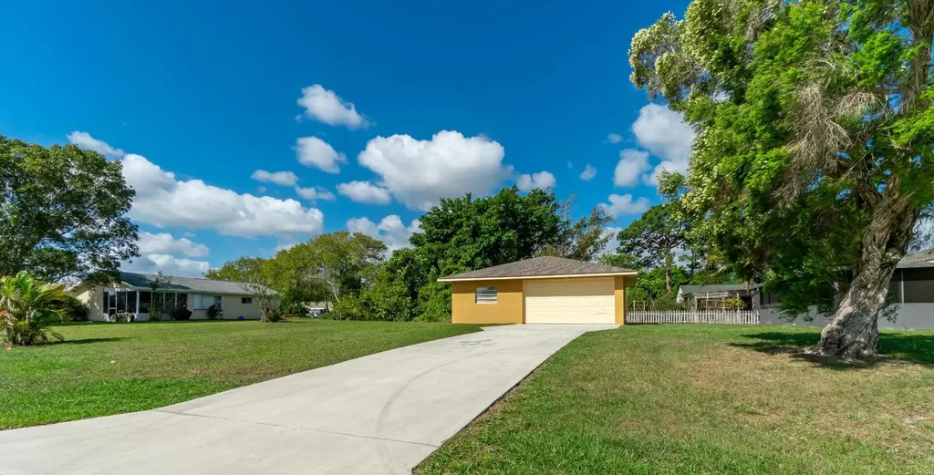 1782 SE Elkhart Terrace Port St Lucie FL 34952