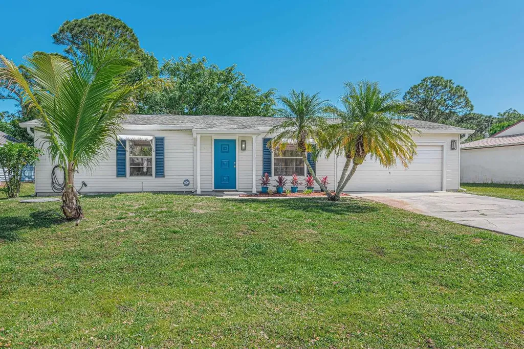 313 NW Dearman Street Port St Lucie FL 34983