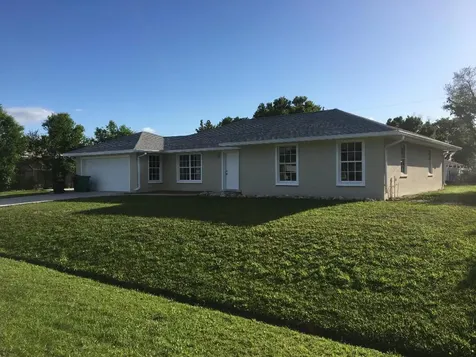 482 SE Galleon Lane Port St Lucie FL 34983