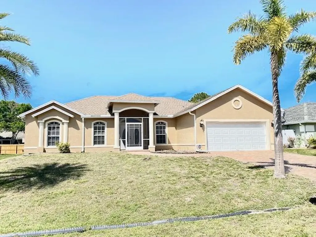 973 SW Bianca Avenue Port St Lucie FL 34953