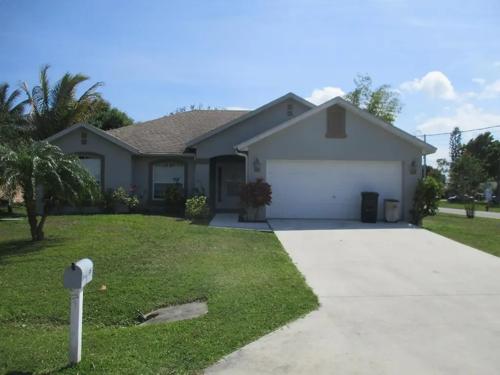 606 Ash Street Port St Lucie FL 34952