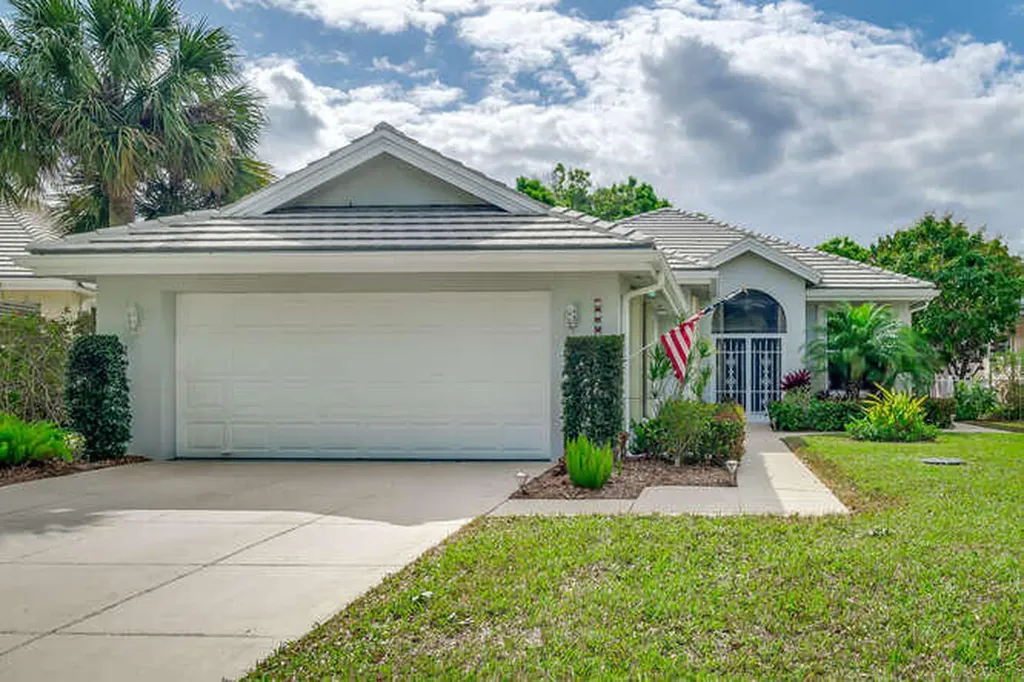 5046 SE Inkwood Way Hobe Sound FL 33455