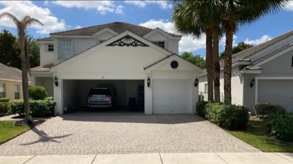 311 Berenger Walk Royal Palm Beach FL 33414