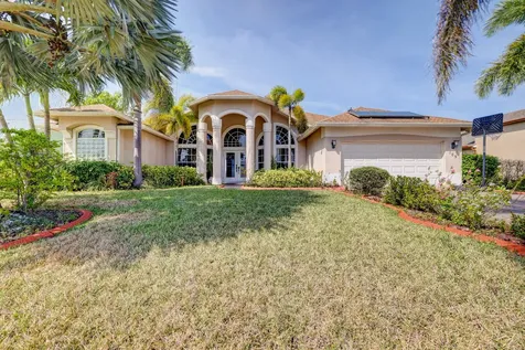 109 SW South Wakefield Circle Port St Lucie FL 34953