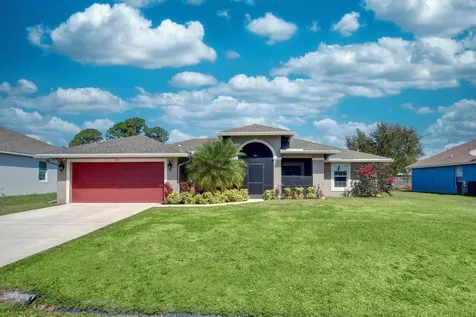 473 SW Columbus Drive Port St Lucie FL 34953