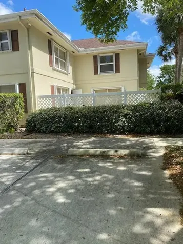 10 Amherst Court Royal Palm Beach FL 33411