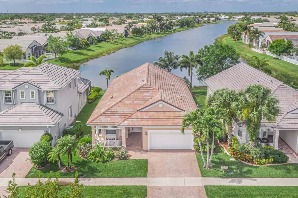 167 NW Pleasant Grove Way Port St Lucie FL 34986