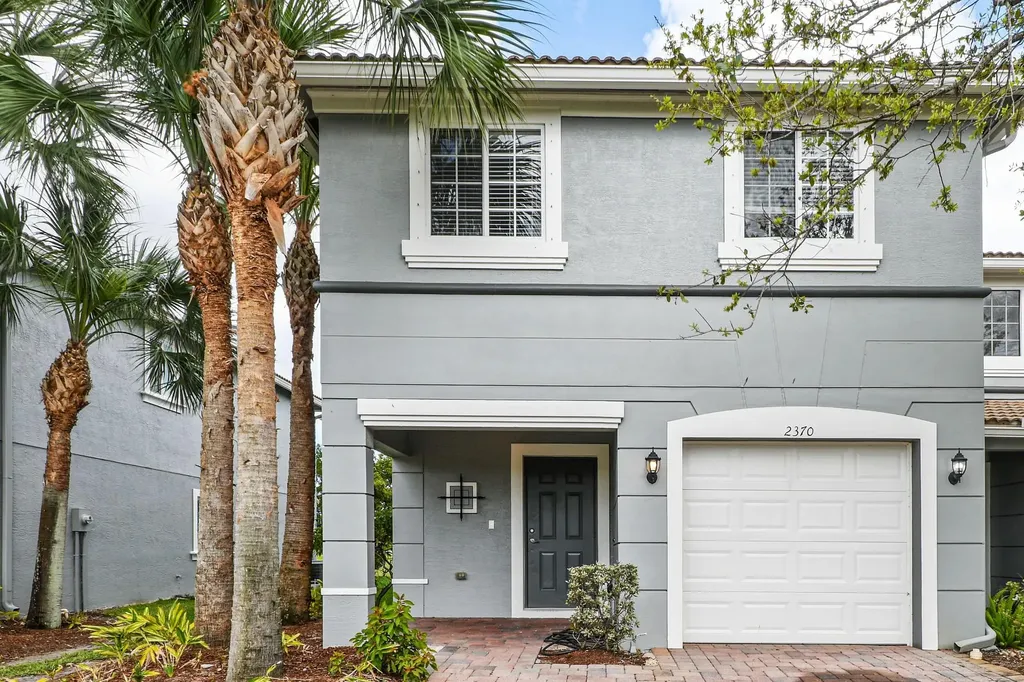 2370 SW Marshfield Court Port St Lucie FL 34953