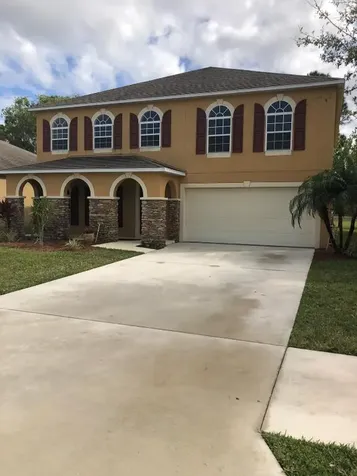 5193 NW Wisk Fern Circle Port St Lucie FL 34986