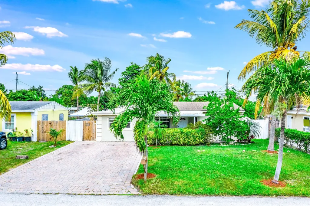 3214 Giuliano Avenue Lake Worth FL 33461