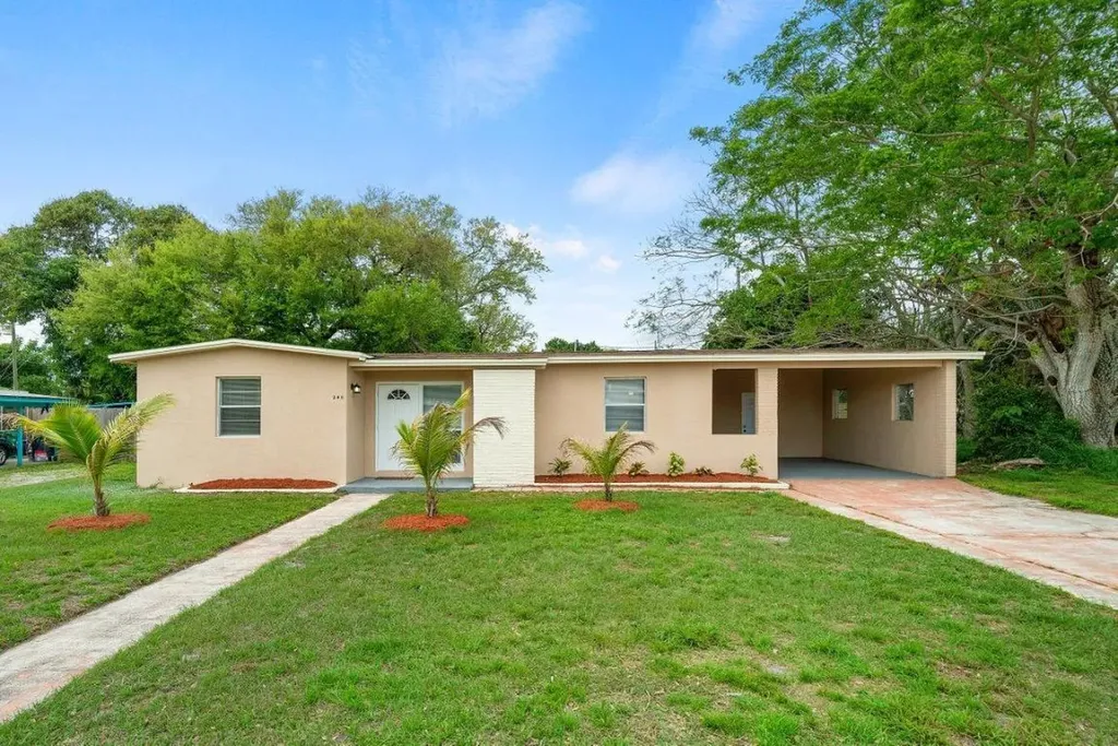 240 Sandia Avenue Port St Lucie FL 34983