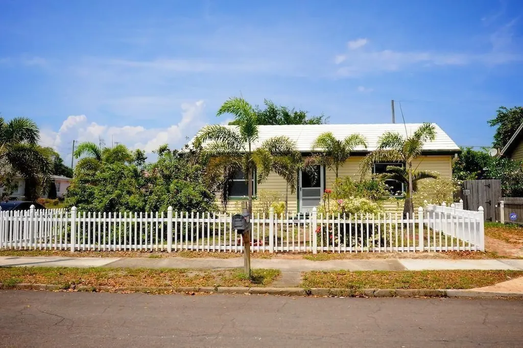532 21st Avenue N Lake Worth Beach FL 33460