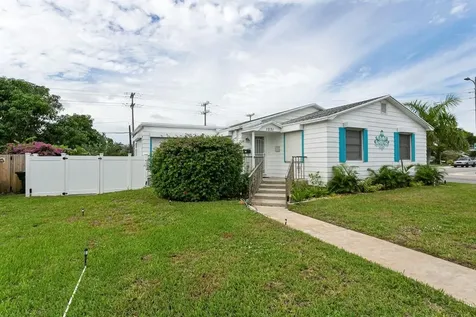 805 13th Avenue N Lake Worth Beach FL 33460