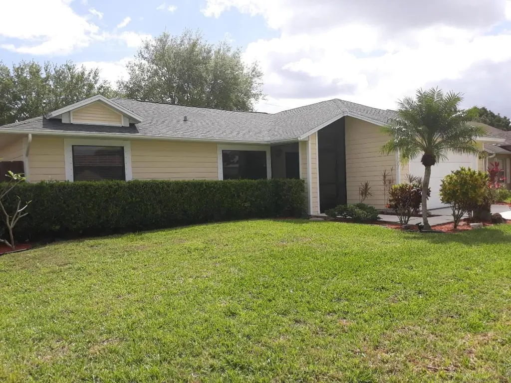 2033 SW Beard Street Port St Lucie FL 34953