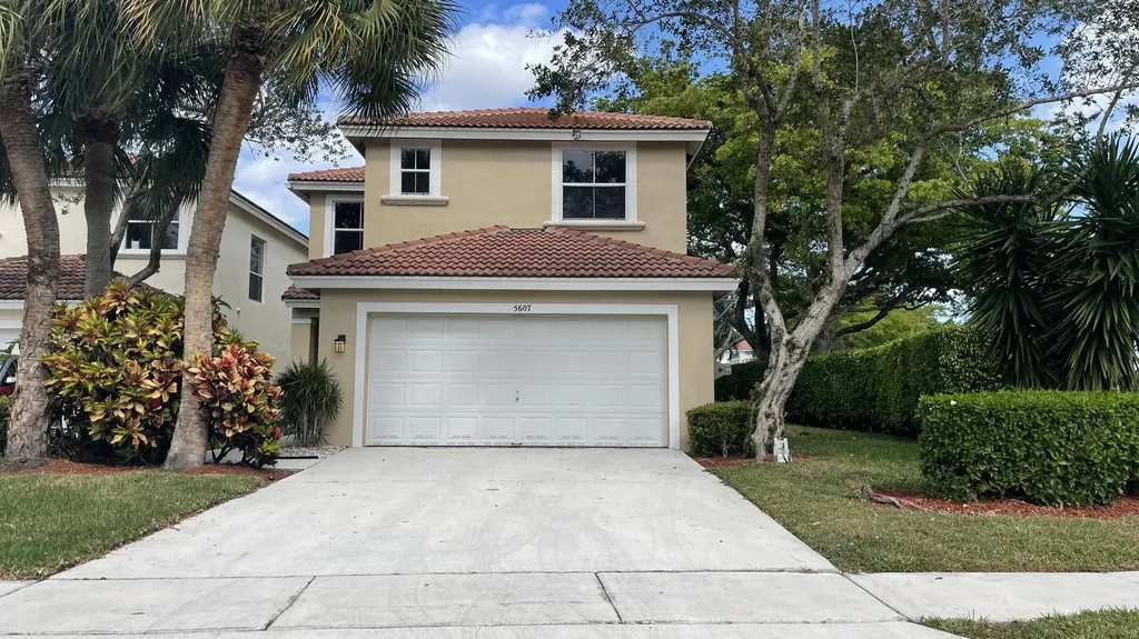 5607 Kingsmill Court Lake Worth FL 33463