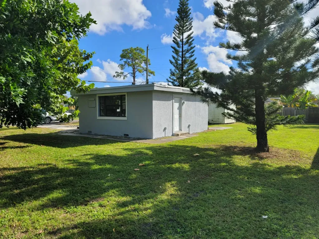 4888 Carver Street Lake Worth FL 33463