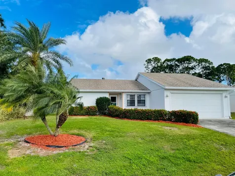 1019 SW Barbarosa Avenue Port St Lucie FL 34953