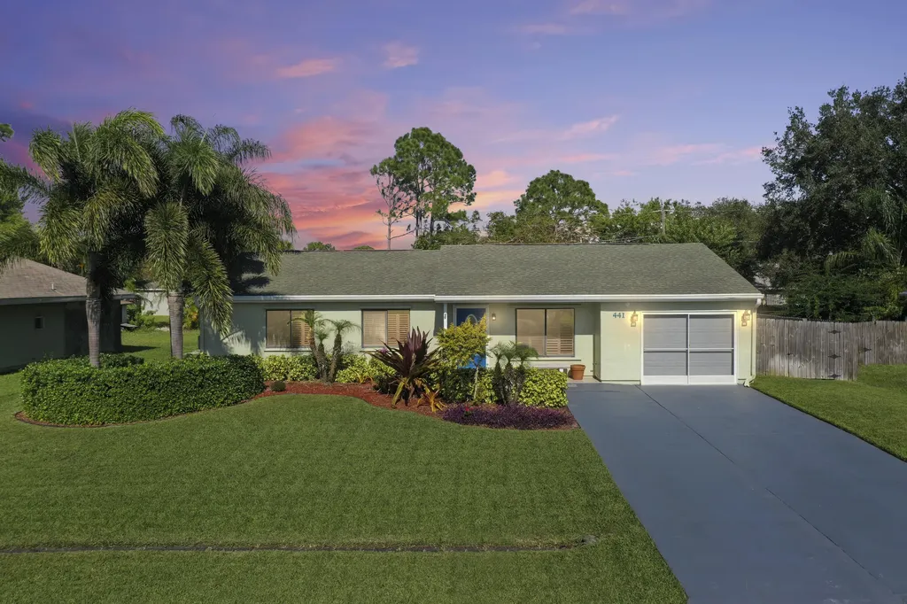 441 SE Lancaster Avenue Port St Lucie FL 34984