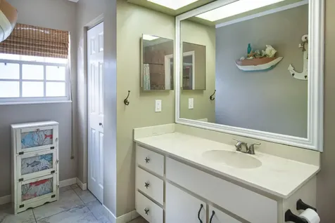 128 38th Court Vero Beach FL 32968
