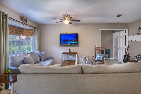 128 38th Court Vero Beach FL 32968