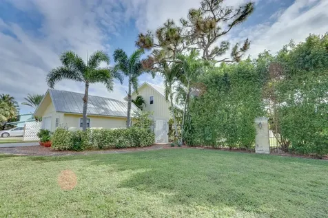 2488 Henrietta Court Lake Worth FL 33462